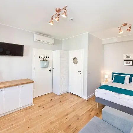 Navy Group - Port Homestay *