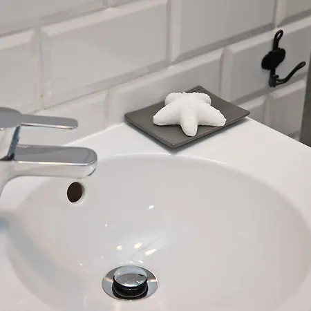 Navy Group - Port Homestay *