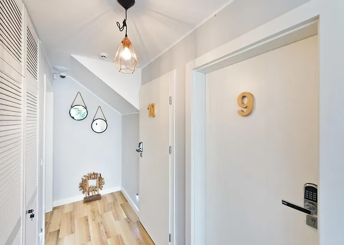 홈스테이 Navy Group - Port 소포트