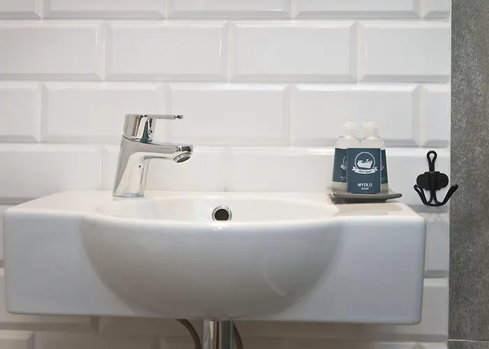 홈스테이 Navy Group - Port